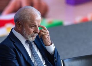 ''Aqui não tem dinheiro do Vorcaro'', diz Lula ao ironizar ligação entre Flávio Bolsonaro e dono do Banco Master