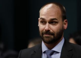 Aliados projetam recuo do PL na candidatura de Eduardo Bolsonaro antes da campanha; Prado nega