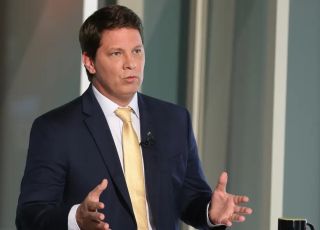 STF enfrenta dificuldades para localizar Mário Frias em investigação sobre filme de Bolsonaro
