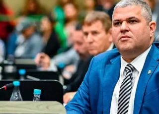 Tribunal Regional Eleitoral do Amazonas mantém cassação do vereador Elan Alencar por fraude à cota de gênero em Manaus