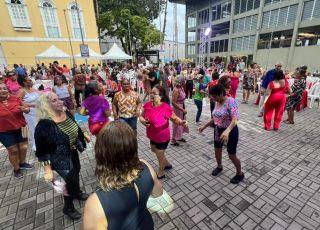 'Bolerão da Saudade' anima idosos com música, dança e integração no Mirante Lúcia Almeida. VEJA REPORTAGEM DO 'PORTAL DO ZACARIAS' AO VIVO
