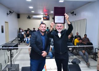 Cabo Maciel recebe Título de Cidadão Honorário Envirense durante agenda no município
