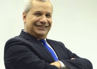 Sikêra Jr. surpreende ao aparecer em propaganda partidária para o Senado. VEJA VÍDEO