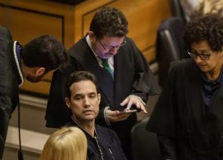 ''Se tivesse contado antes, poderia ter evitado o que aconteceu com Henry'', diz jovem que acusa Jairinho de agressão
