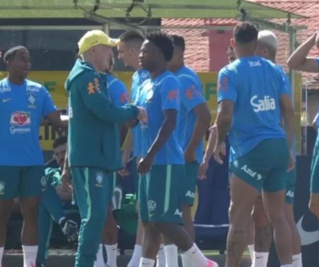 Com Neymar no grupo, Brasil inicia preparação nos EUA para a Copa do Mundo