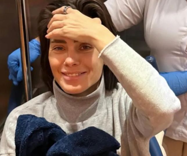 Carolina Dieckmann faz alerta após internação por infecção no rim