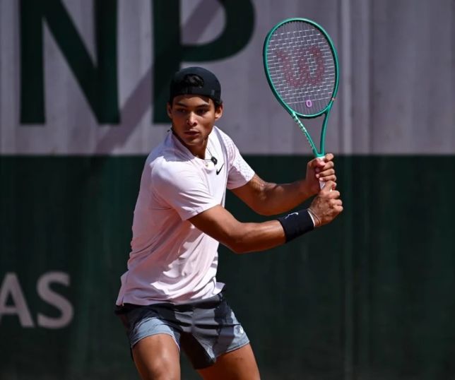 Guto Miguel conquista Roland Garros Jr. e faz história para o tênis brasileiro