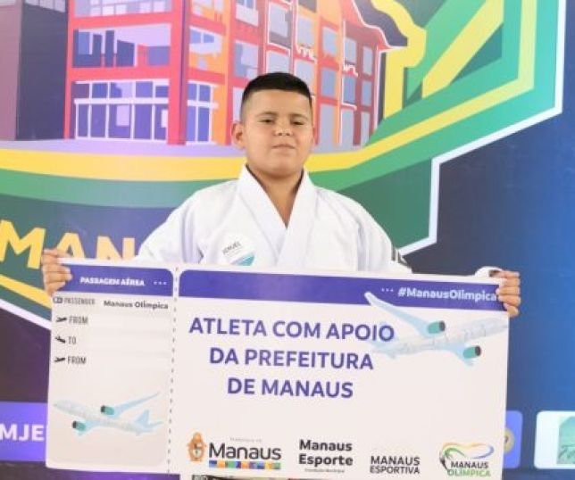 Mais de 50 jovens atletas de Manaus embarcam para disputar o Brasileiro de Jiu-Jítsu em São Paulo