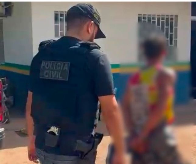 Homem é preso após agredir enteada que tentou defender a mãe em Nova Olinda do Norte, interior do Amazonas. VEJA REPORTAGEM DO 'PORTAL DO ZACARIAS' AO VIVO