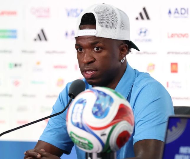 'Eu estou pronto para a gente ganhar a Copa do Mundo', diz Vini Jr.
