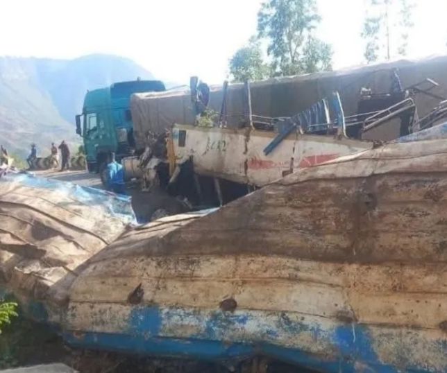 Ônibus cai em desfiladeiro na Etiópia e deixa ao menos 28 mortos