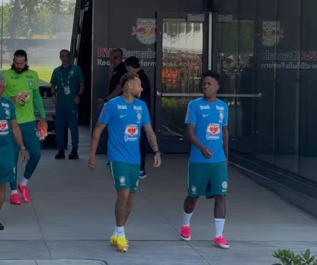 Seleção brasileira se reapresenta e inicia preparação para enfrentar a Escócia com Neymar