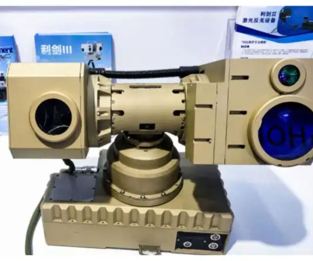 China apresenta arma a laser portátil capaz de abater drones a até 1,2 km de distância