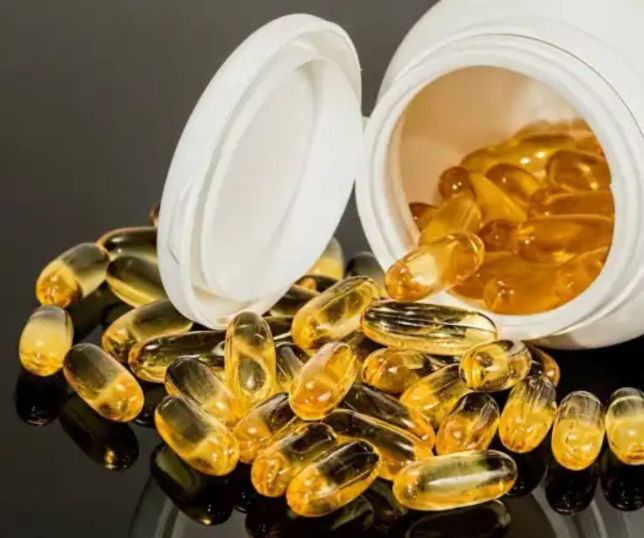 Geriatra alerta para riscos do consumo excessivo de suplementos alimentares