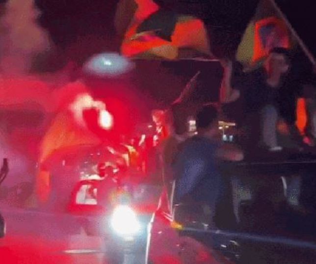 Libaneses celebram vitória do Brasil na Copa e ruas de Trípoli amanhecem com festa de torcedores