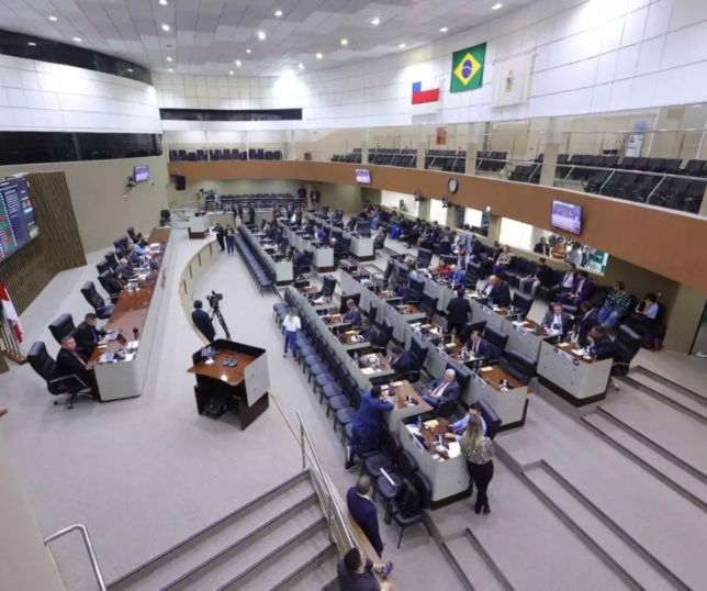 Câmara de Manaus aprova LDO 2027 e inclui diretriz para realização de concursos públicos