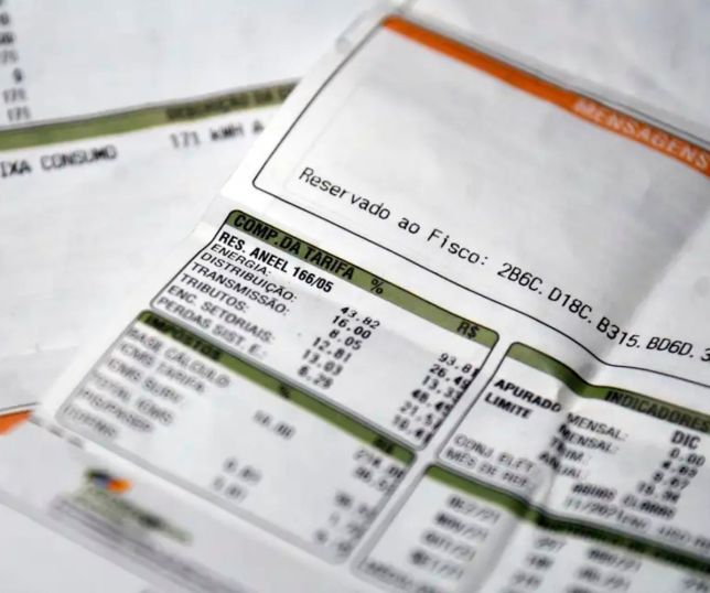 Conta de luz continuará com taxa extra em julho após Aneel manter bandeira amarela