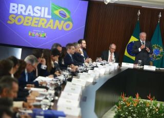 Lula critica postura dos Estados Unidos e diz que Brasil não aceitará tratamento desigual
