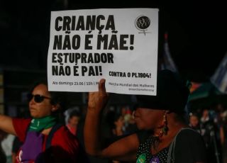 Senado derruba resolução sobre aborto legal em menores; veja o que muda