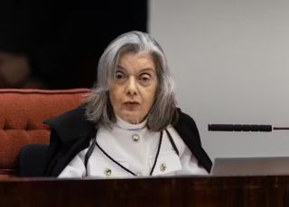 Cármen Lúcia alerta para riscos da inteligência artificial nas eleições e vê ameaça à liberdade de voto