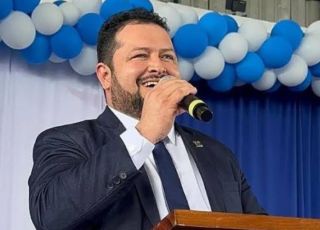 PÃO E CIRCO EM BORBA! Enquanto Toco Santana gasta milhões com shows, jovens ficam no escuro e cidade afunda em denúncias e falta de transparência