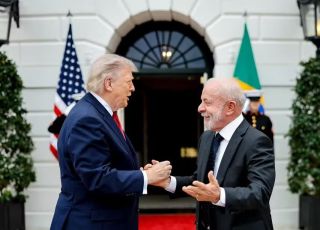 Diplomatas apostam em encontro entre Lula e Trump para evitar novas tarifas dos EUA contra o Brasil