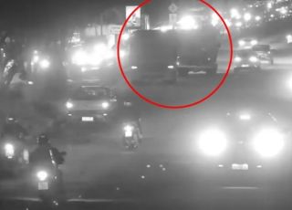 Racha entre caminhões termina em acidente e deixa quatro feridos em São Paulo. VEJA VÍDEO