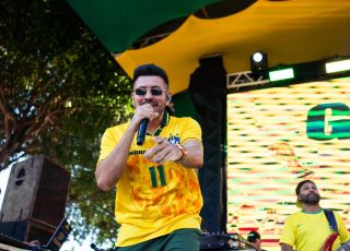 Amazonas Fan Fest reúne torcedores no Largo de São Sebastião durante estreia do Brasil na Copa do Mundo 2026