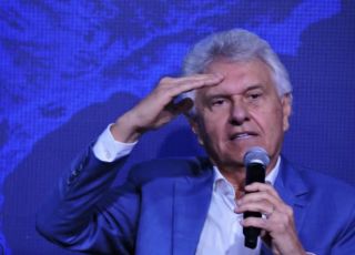 Caiado diz que Flávio Bolsonaro perdeu chance de derrotar Lula em 2026