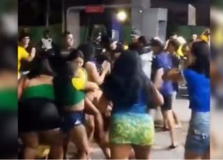 Briga generalizada após jogo do Brasil termina em pancadaria em posto de combustíveis de Coari, interior do Amazonas. VEJA VÍDEO