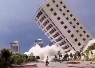 Vídeo mostra prédio desabando durante terremotos na Venezuela e imagens mostram destruição em meio ao caos. VEJA 