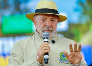 Lula diz que defesa nacional será prioridade em plano de reeleição