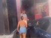 Homem é confrontado por casal após espalhar boato e confusão termina em pancadaria no Recife. VEJA VÍDEO