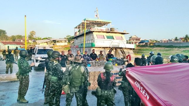 OPERAÇÃO JAGUARETÊ APREENDE 123 QUILOS DE DROGAS NO PORTO DO MUNICÍPIO DE BENJAMIN CONSTANT, INTERIOR DO AMAZONAS. VEJA VÍDEOS