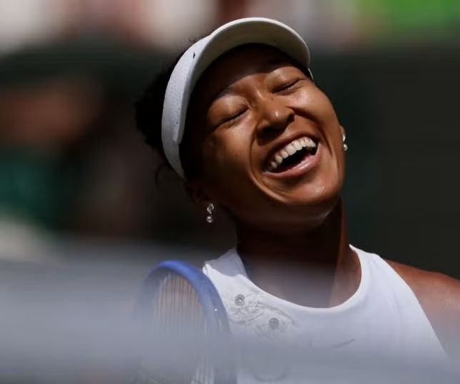 Naomi Osaka faz história em Wimbledon e avança às oitavas de final pela primeira vez na carreira