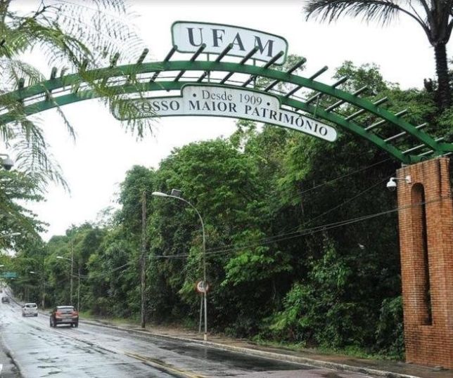 Ufam abre seleção para 1,2 mil vagas em cursos de idiomas com aulas presenciais e online