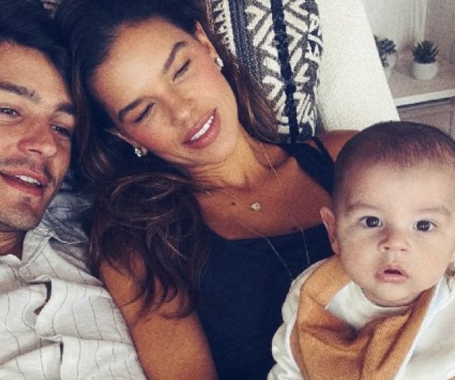 Mariana Rios comemora 41 anos e se declara ao filho e ao marido