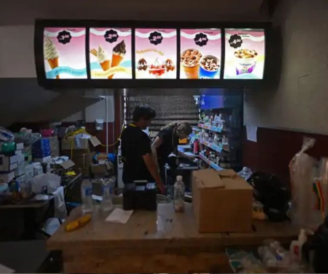 McDonald's vira hospital improvisado para atender vítimas de terremotos na Venezuela