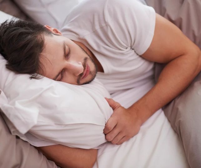 Estudo revela como o sono profundo ajuda na recuperação dos músculos e do organismo