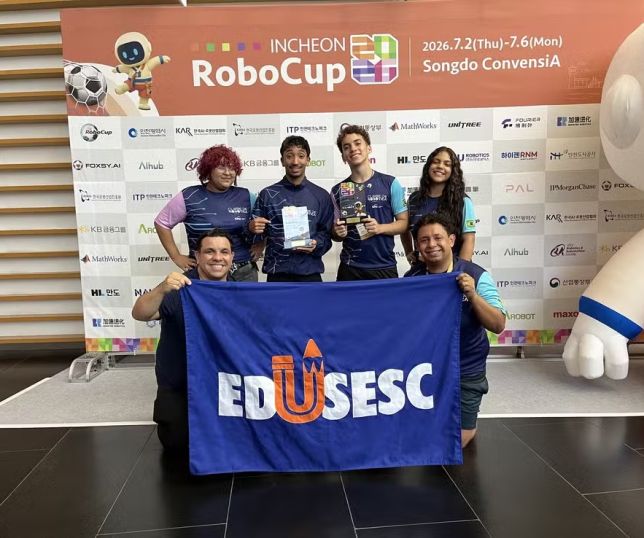 Estudantes brasileiros conquistam duas medalhas em campeonato mundial de robótica na Coreia do Sul
