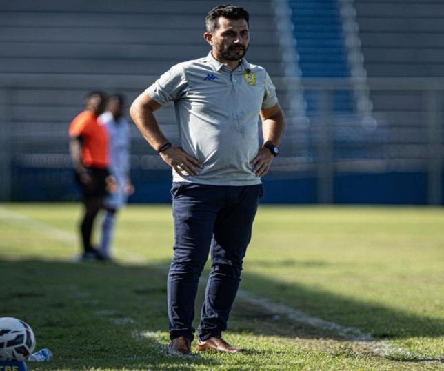 Invicto no comando do Nacional, Júlio César mira classificação com postura ofensiva diante do Capital