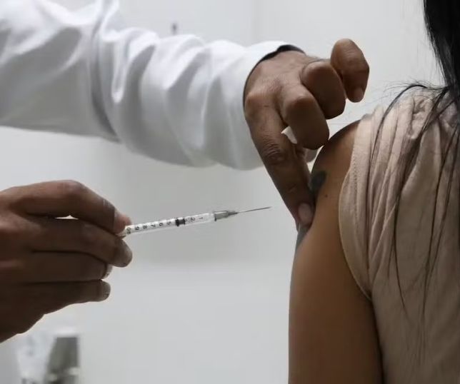 Anvisa mantém cepa LP.8.1 como referência para vacinas contra Covid-19 e amplia opções de atualização