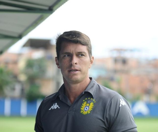 Nacional-AM troca de comando às vésperas do mata-mata da Série D e anuncia retorno de Thiago Gomes
