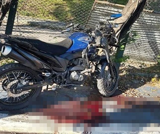 Motociclista morre no hospital após sofrer violenta colisão na manhã desta sexta-feira no Distrito Industrial, Zona Sul de Manaus