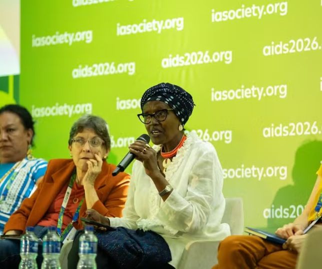 Novos casos de HIV caem no mundo, mas aumentam no Brasil, alerta Unaids