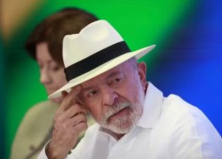 Governo brasileiro propõe concessões aos EUA para tentar barrar tarifaço de Trump