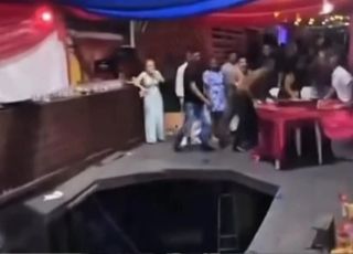 Piso cede durante festa de 15 anos e convidados caem na água em Belém. VEJA VÍDEO
