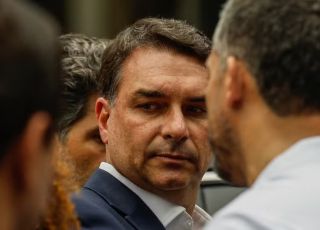PL enfrenta impasse para definir mulher como vice de Flávio Bolsonaro na disputa pela Presidência