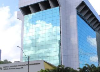TRE de Pernambuco mantém candidatura de mulher trans e rejeita acusação de fraude à cota de gênero