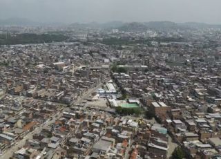 Operação revela Complexo da Maré como centro logístico do crime organizado no Rio, aponta Polícia Civil